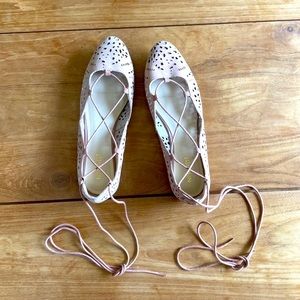 Nine West lace up flats